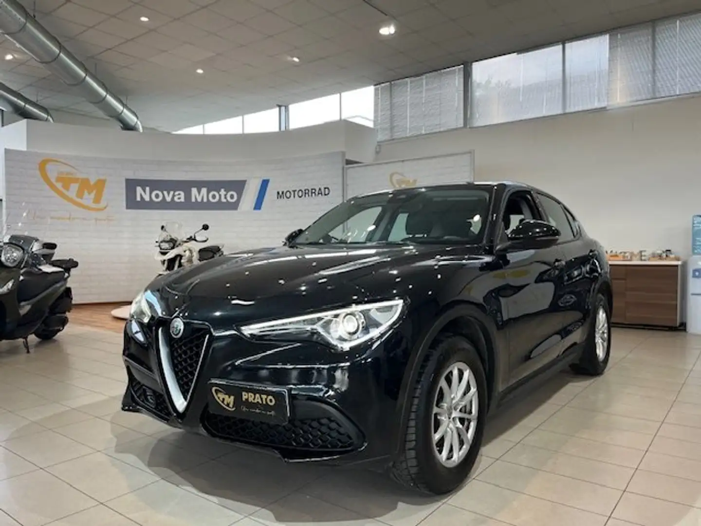 Alfa Romeo Stelvio 2.2 t Q4 190cv auto my19 *4x4* Nero - 1