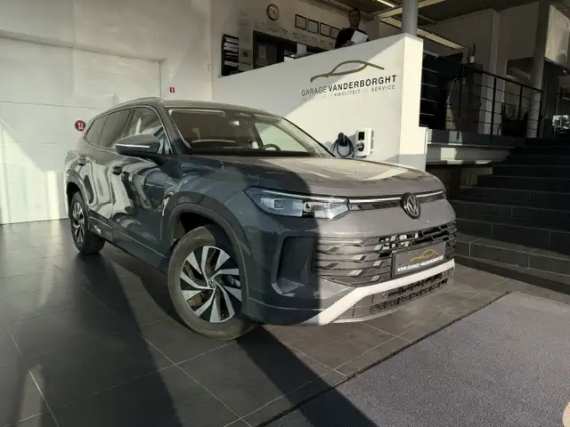 Volkswagen Tayron HYBRIDE AUTOMAAT 7 ZETELS NIEUW 0KM