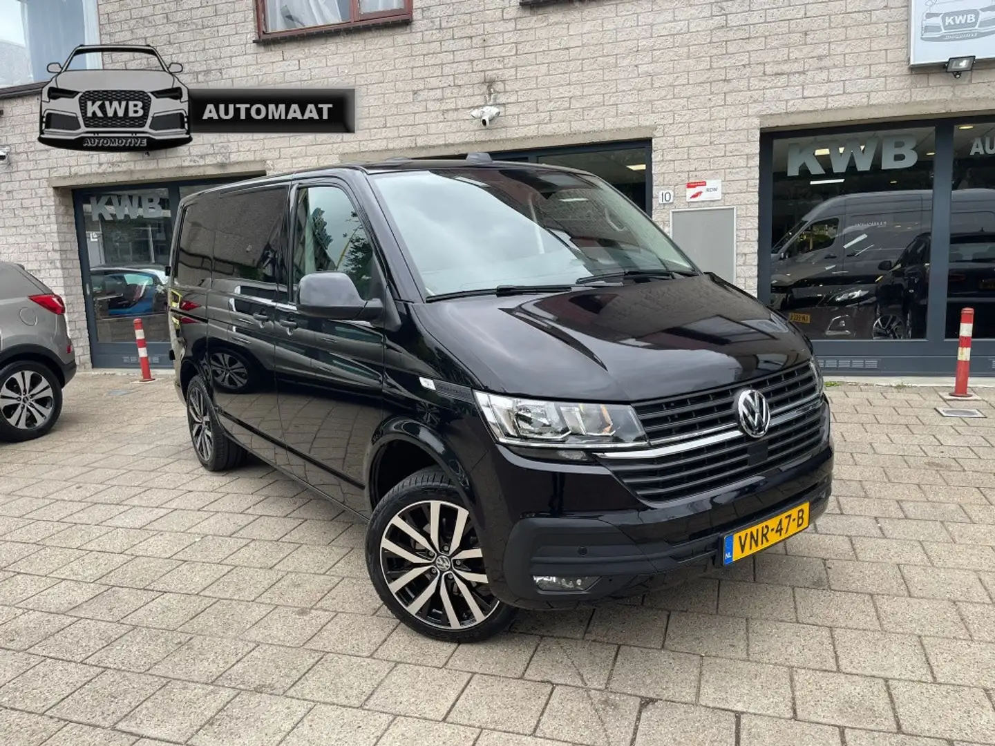 Volkswagen Transporter 2.0 TDI L1H1 Hi Automaat Navi NAP Noir - 1