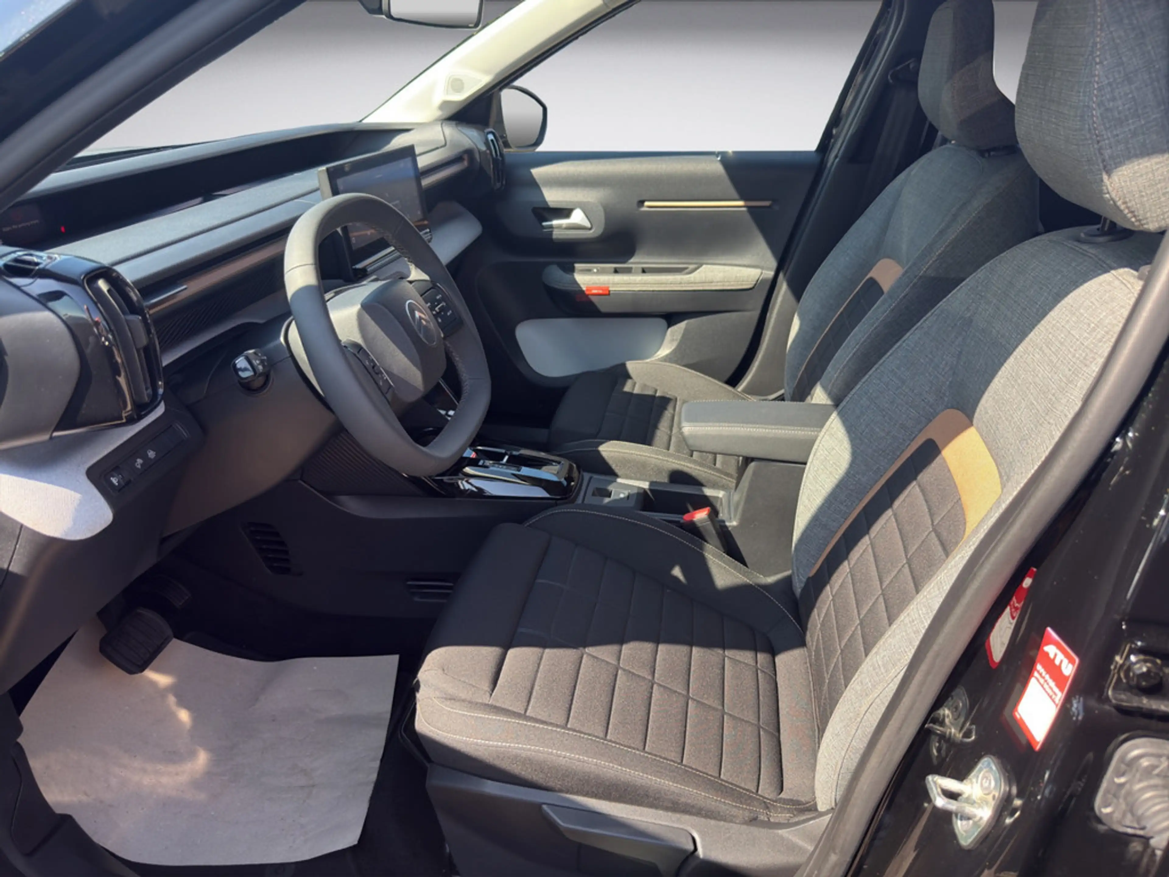 Citroen C3 Aircross Hybrid 145 Automatik PLUS — photo 10