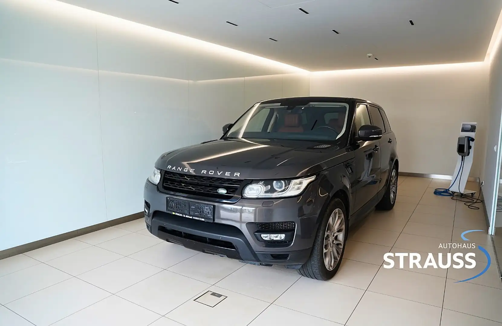 Land Rover Range Rover Sport 3,0 SDV6 HSE Dynamik Schwarz - 1