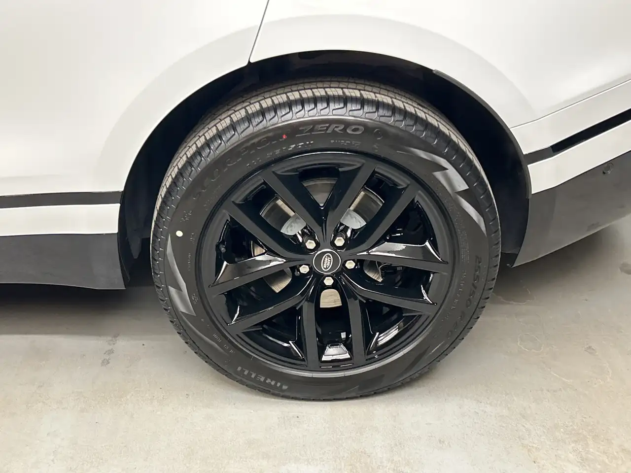 Land Rover Range Rover Velar снимка Land Rover Range Rover Velar