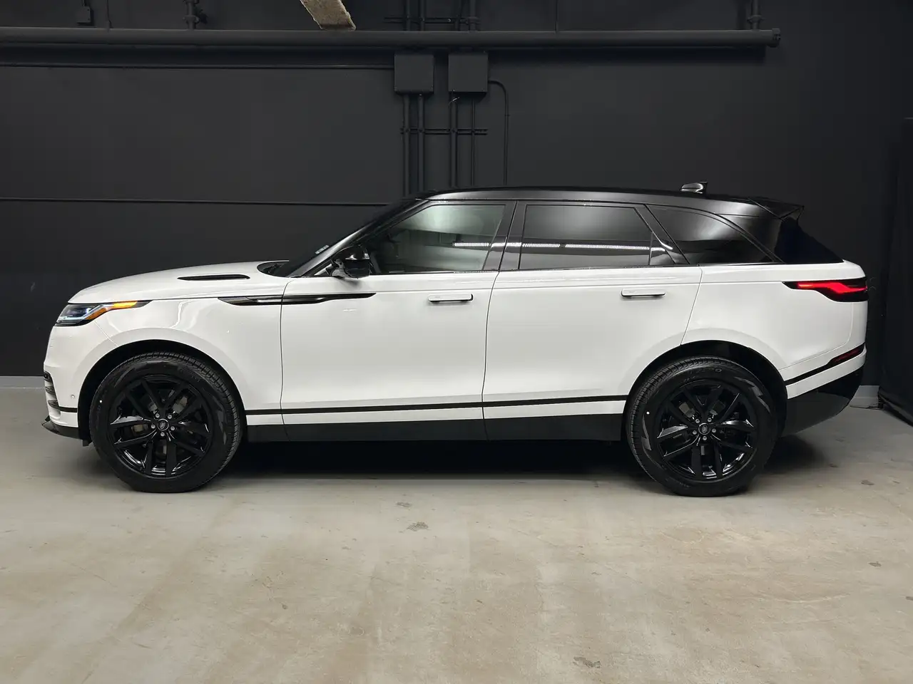Land Rover Range Rover Velar снимка Land Rover Range Rover Velar
