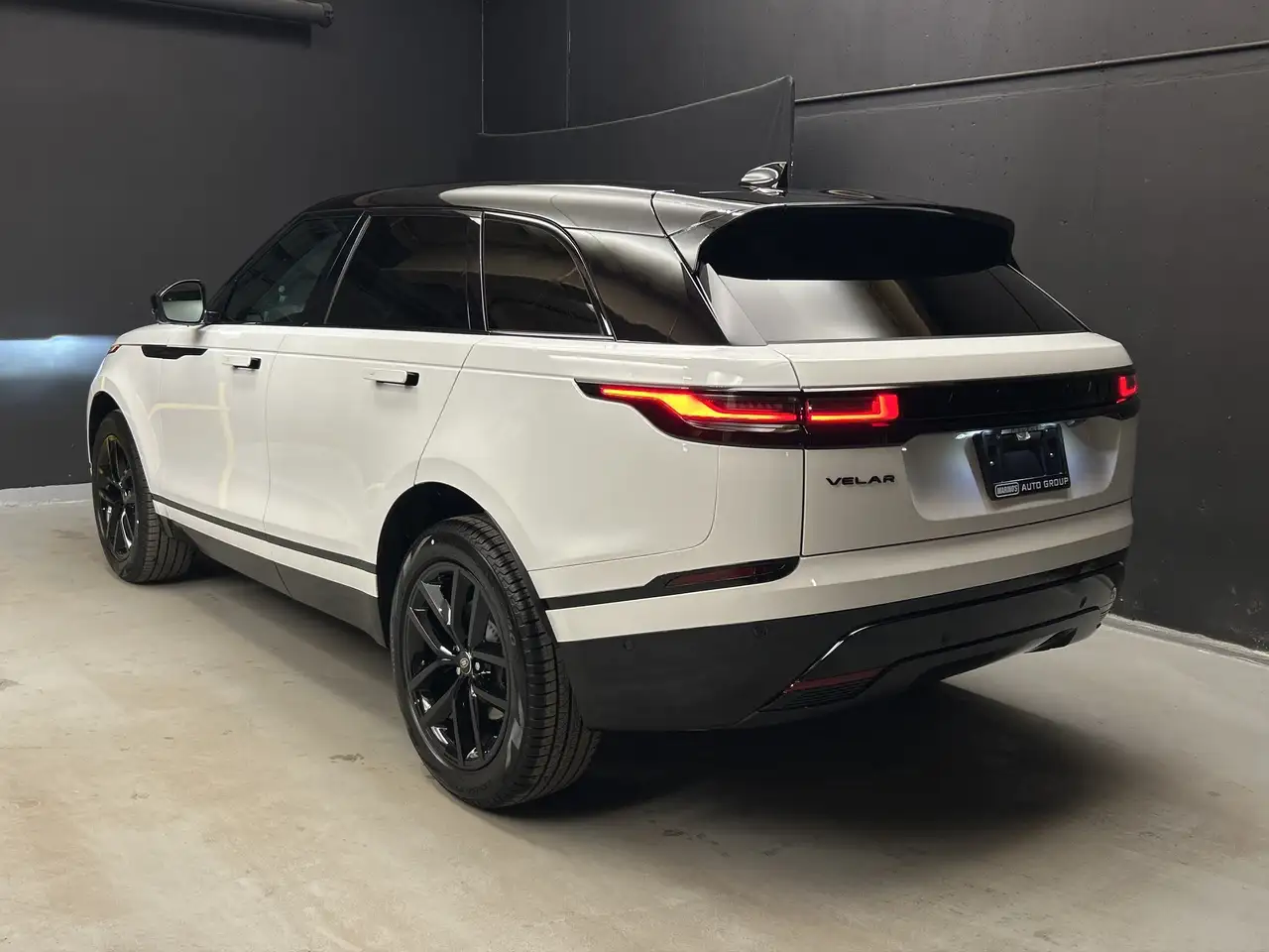 Land Rover Range Rover Velar снимка Land Rover Range Rover Velar
