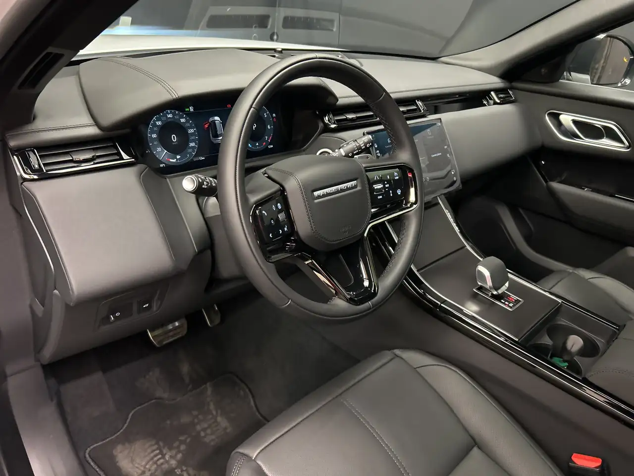 Land Rover Range Rover Velar снимка Land Rover Range Rover Velar