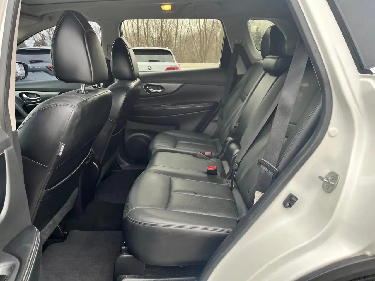 Nissan Rogue снимка Nissan Rogue