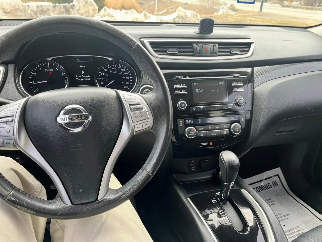 Nissan Rogue снимка Nissan Rogue