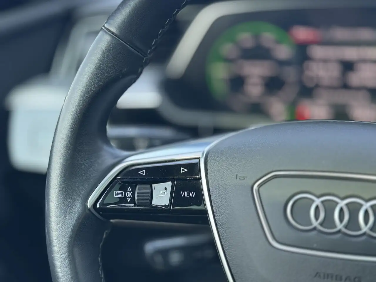 Audi e-tron photo Audi e-tron