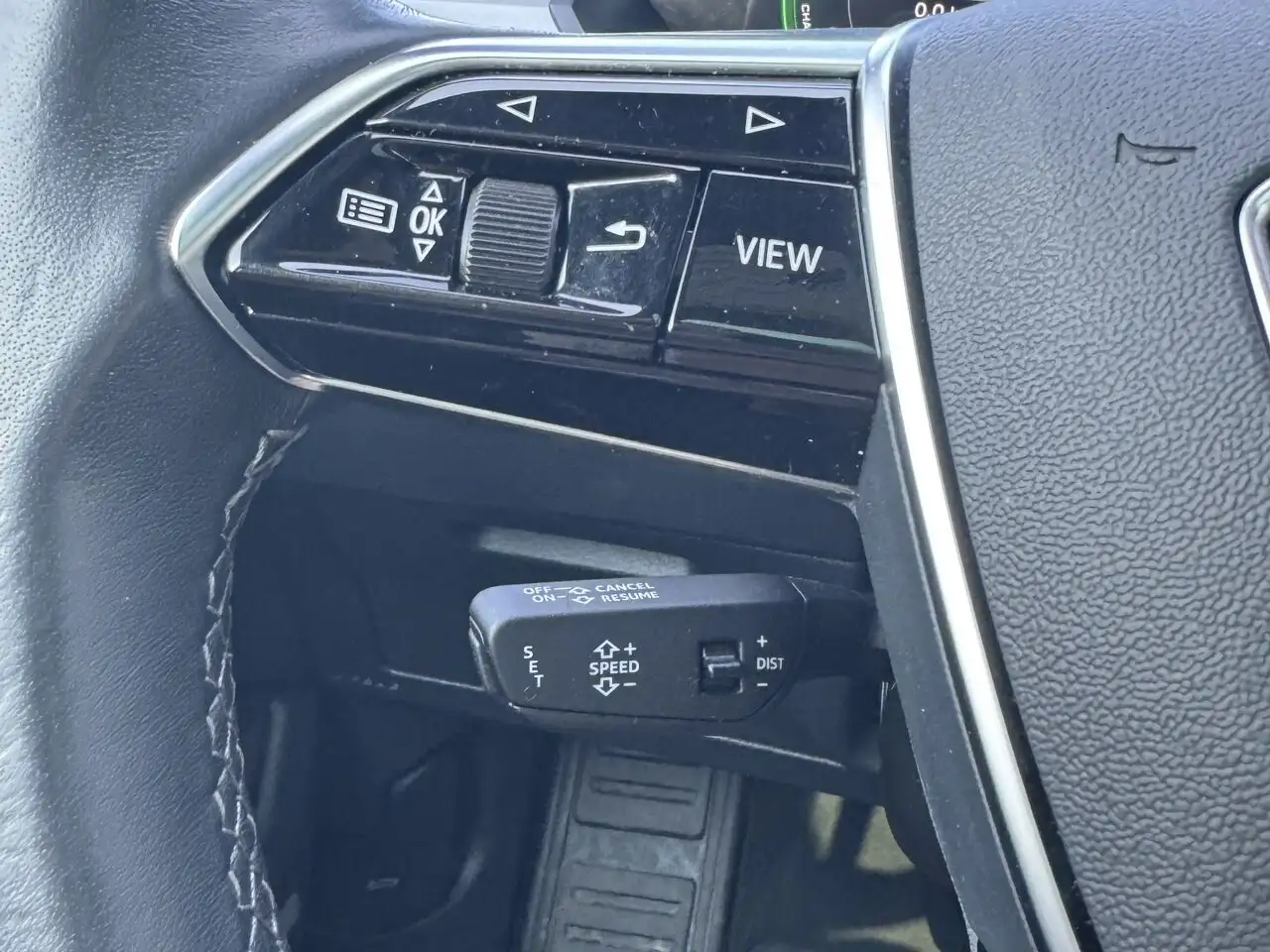 Audi e-tron photo Audi e-tron