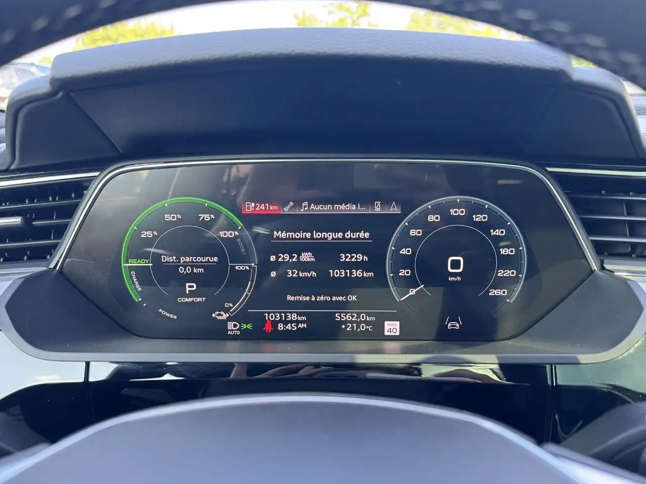 Audi e-tron photo Audi e-tron