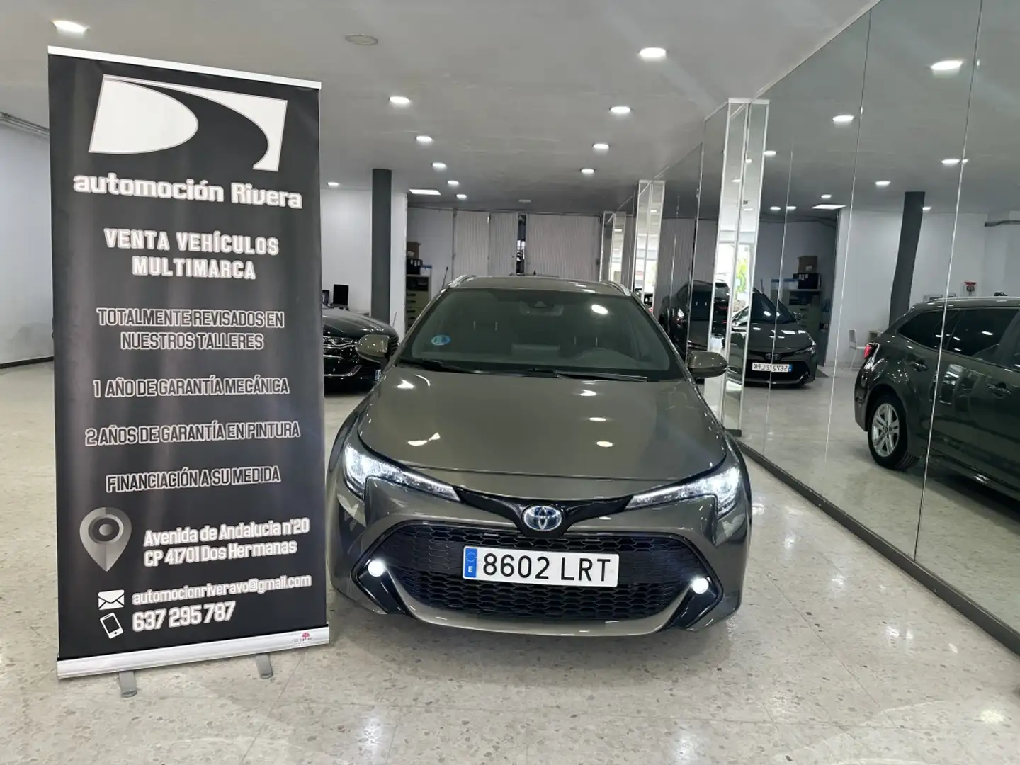 Toyota Corolla Touring Sports 125H Active Tech Marrón - 2