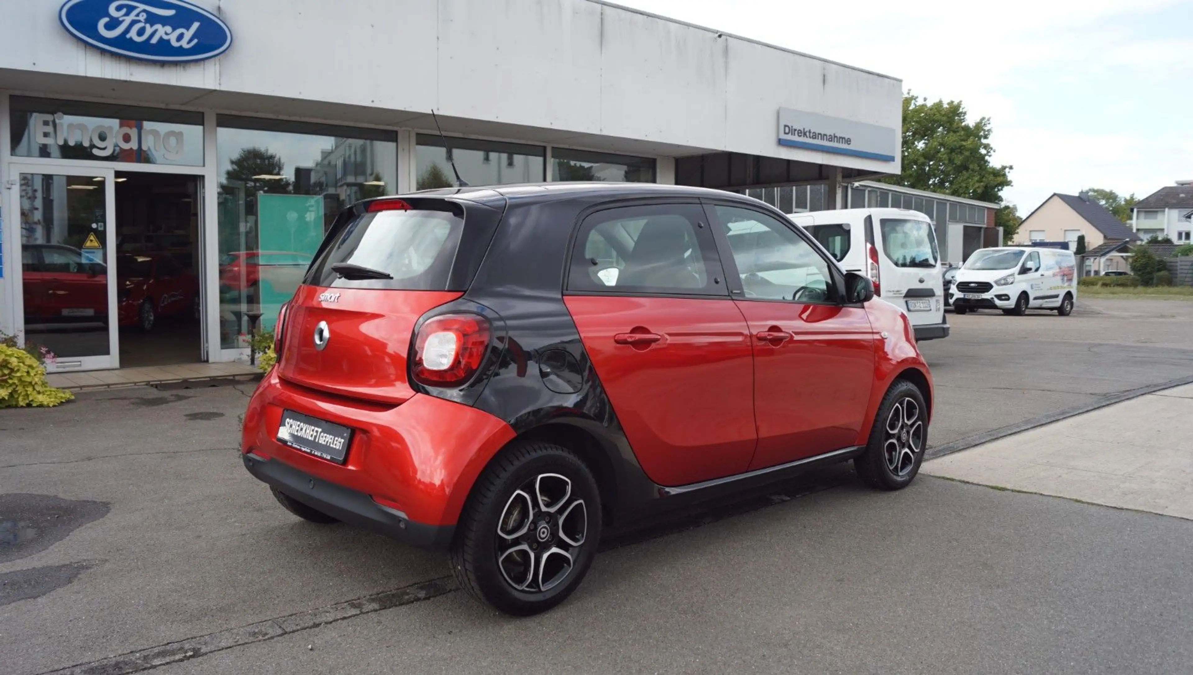 smart forFour 90 PS "PASSION" Pano+SHZ+LED+BT+Temp+PDC — photo 5