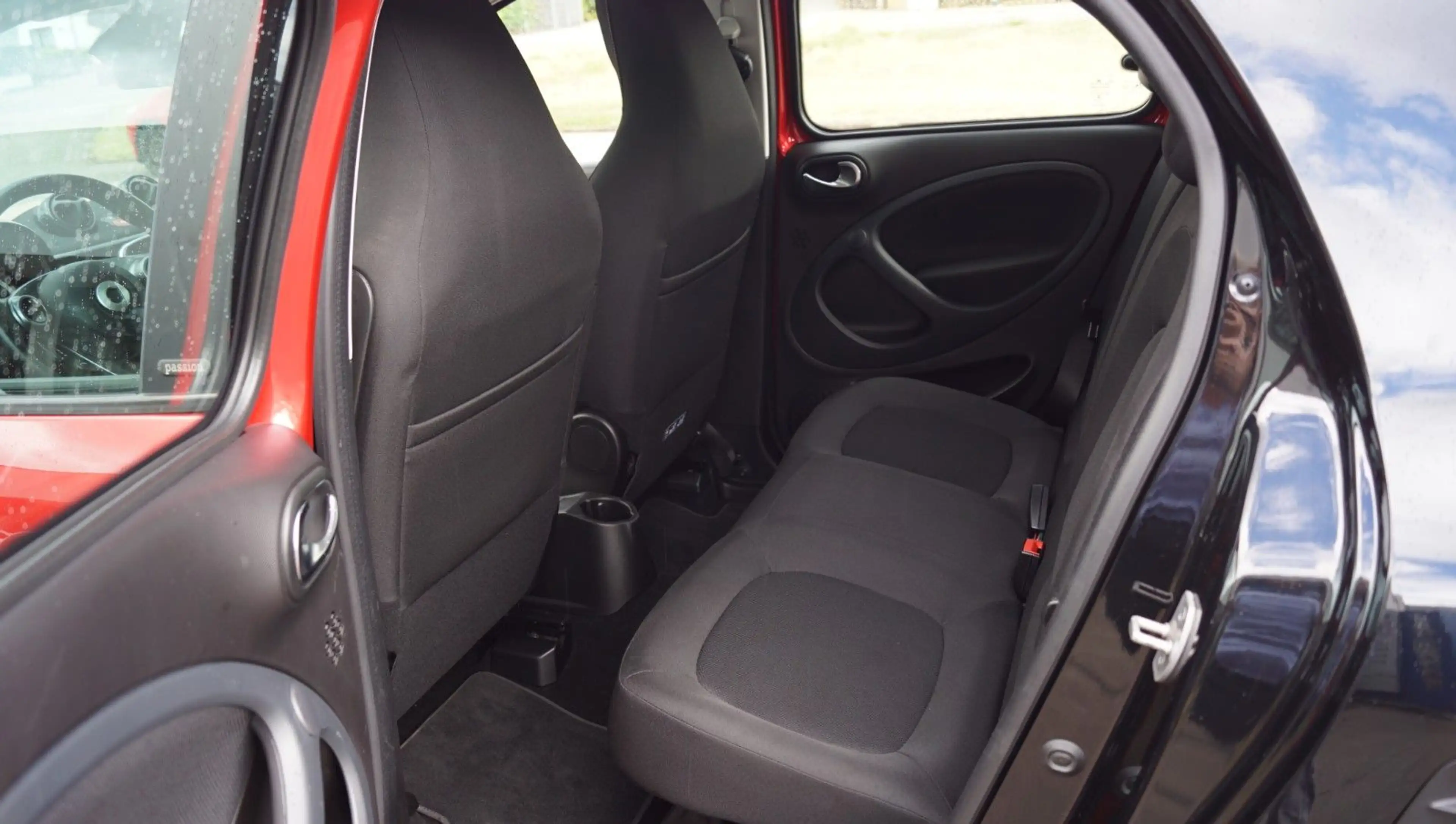 smart forFour 90 PS "PASSION" Pano+SHZ+LED+BT+Temp+PDC — photo 13
