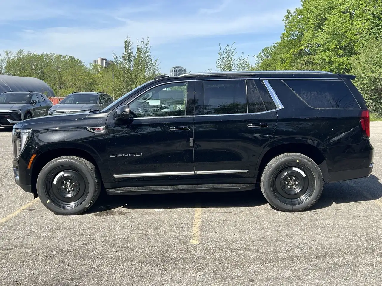 GMC Yukon снимка GMC Yukon