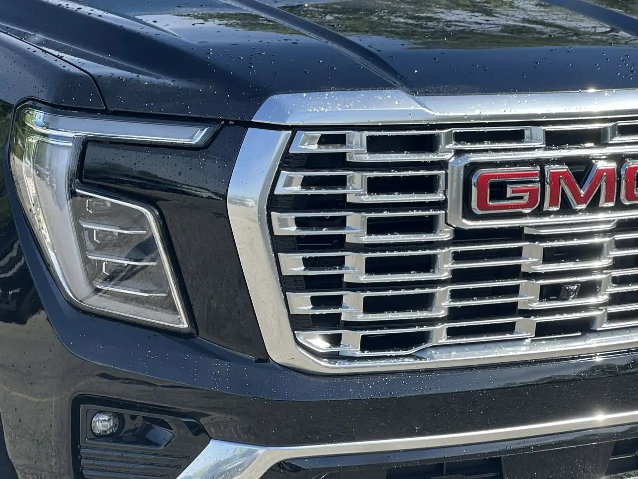 GMC Yukon снимка GMC Yukon
