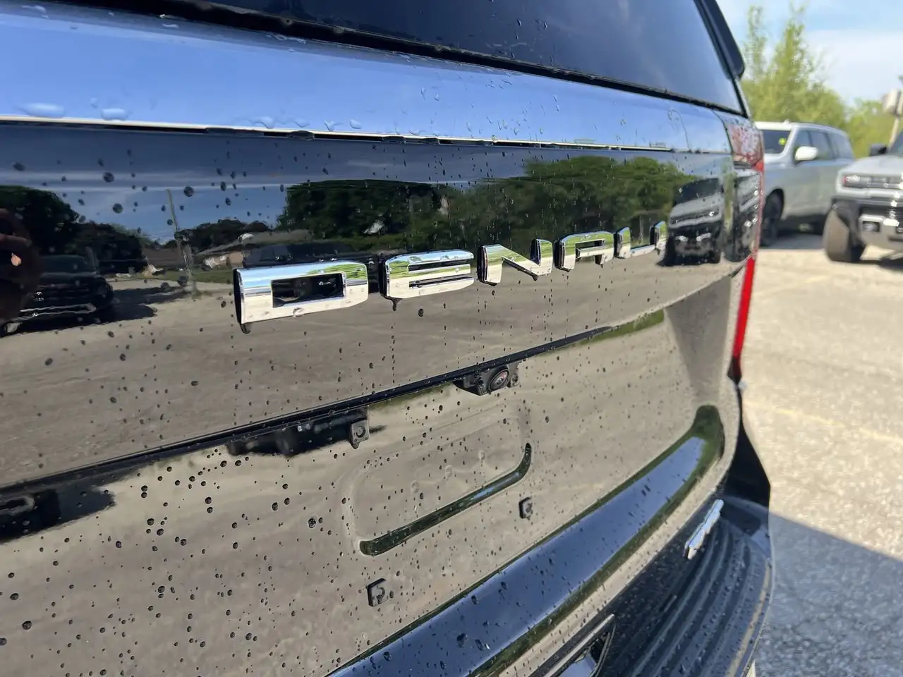 GMC Yukon снимка GMC Yukon
