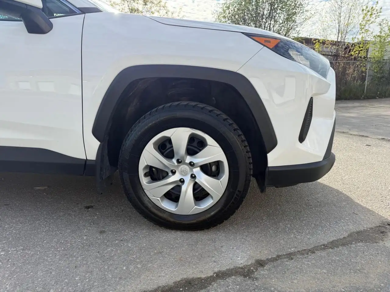 Toyota RAV 4 снимка Toyota RAV 4