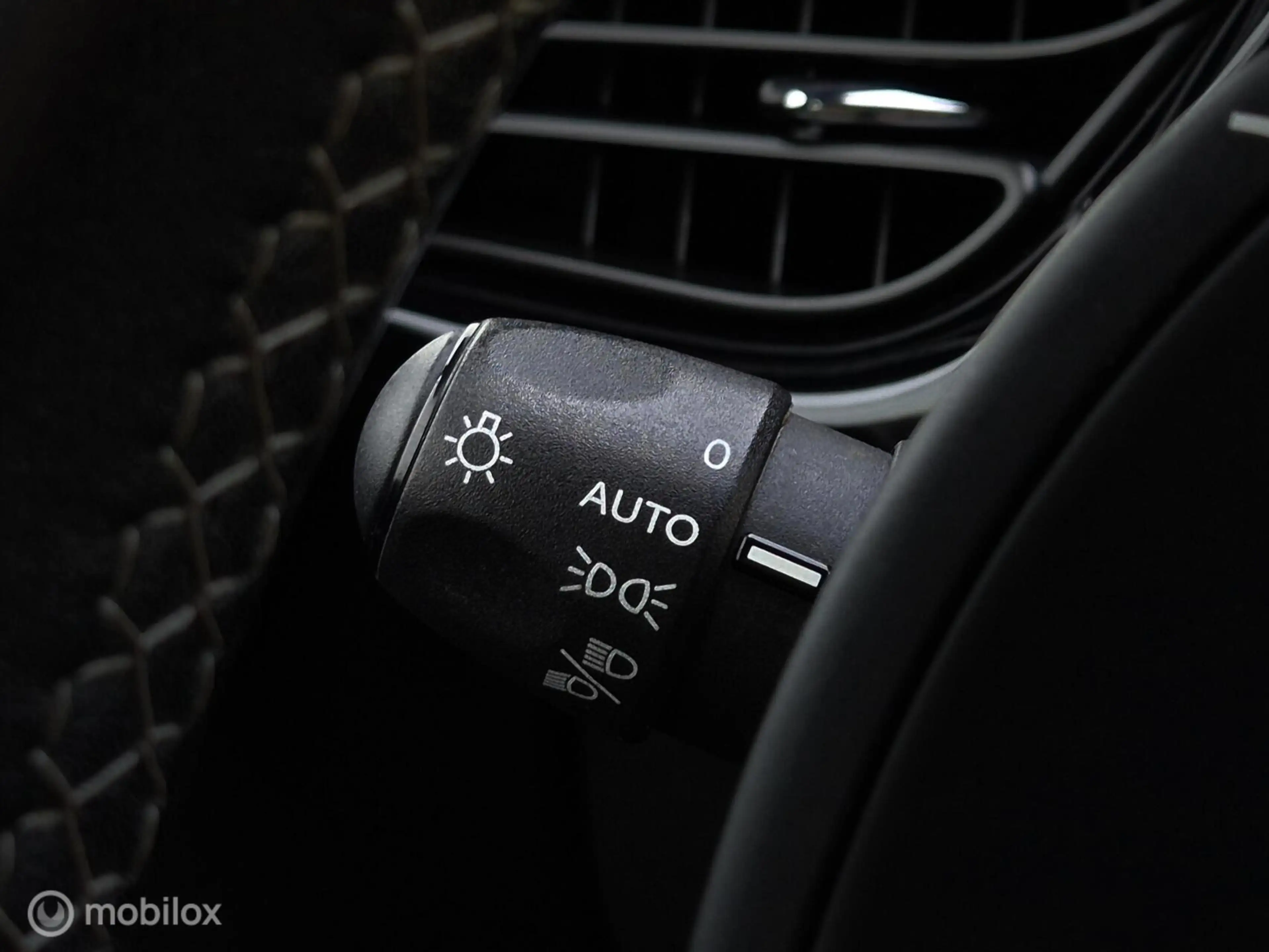 DS Automobiles DS 3 1.2 PURETECH CONNECTED CHIC AUTOMAAT/LED/CAMERA/TR — photo 42