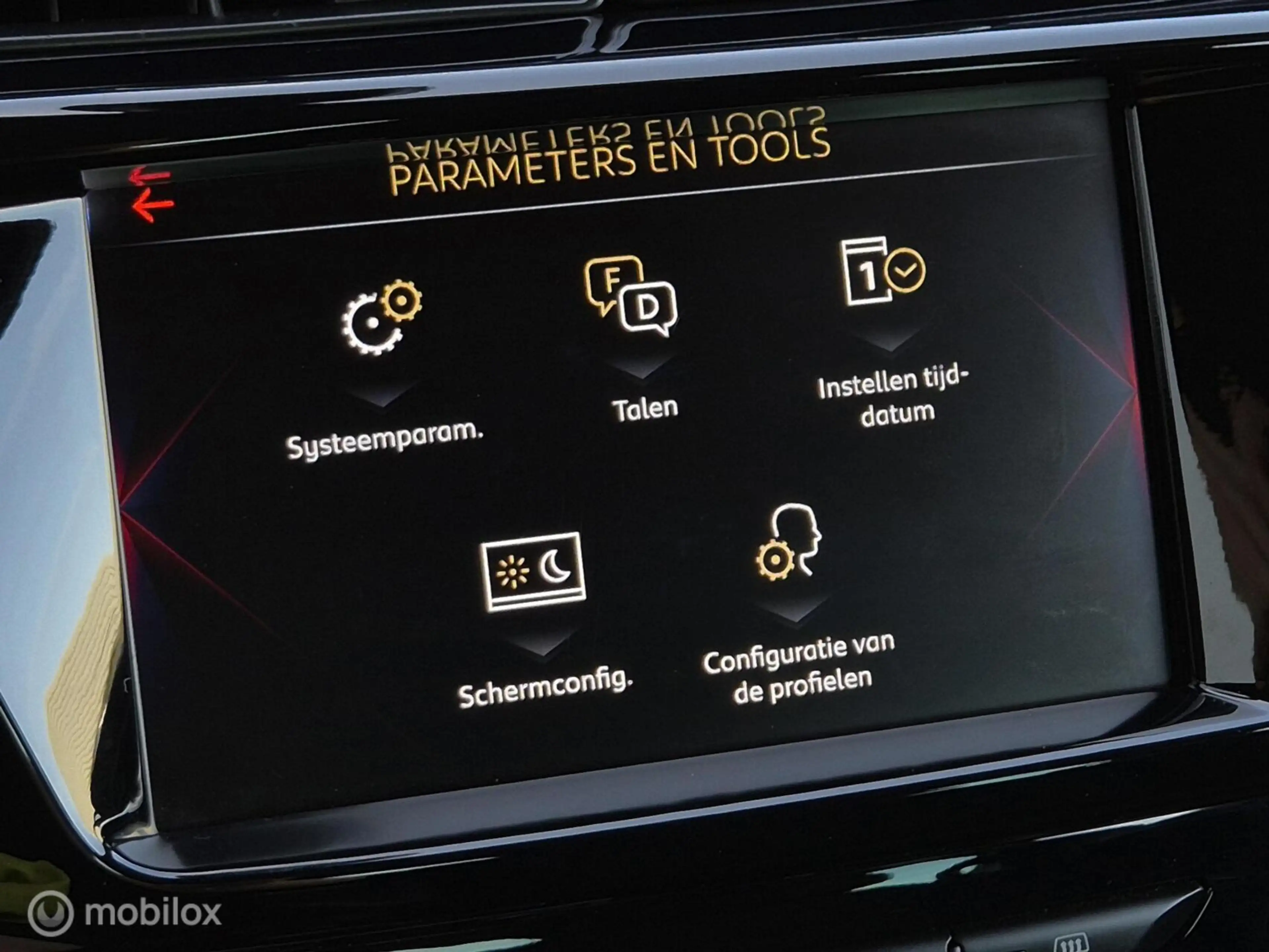 DS Automobiles DS 3 1.2 PURETECH CONNECTED CHIC AUTOMAAT/LED/CAMERA/TR — photo 27