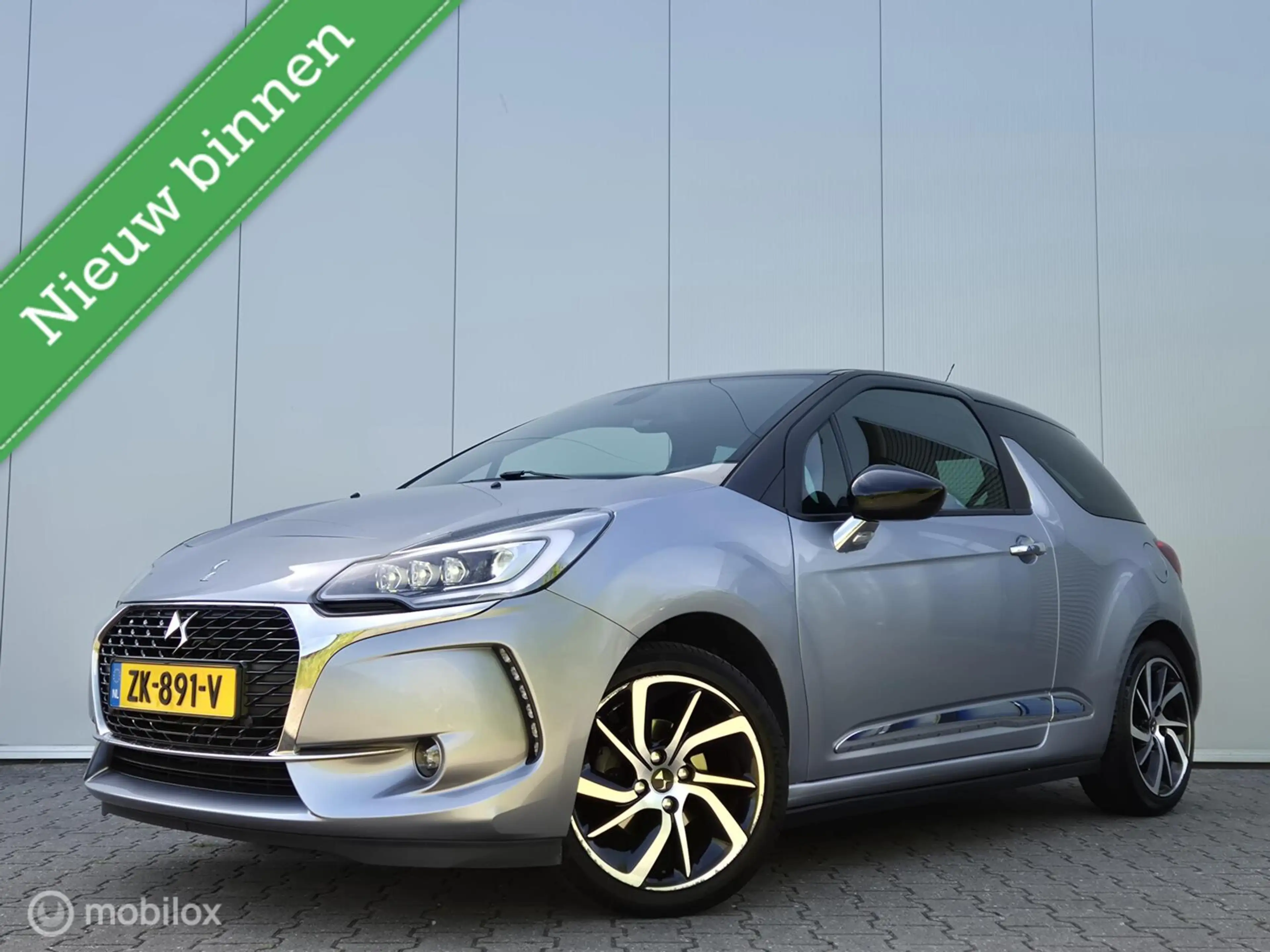 DS Automobiles DS 3 1.2 PURETECH CONNECTED CHIC AUTOMAAT/LED/CAMERA/TR