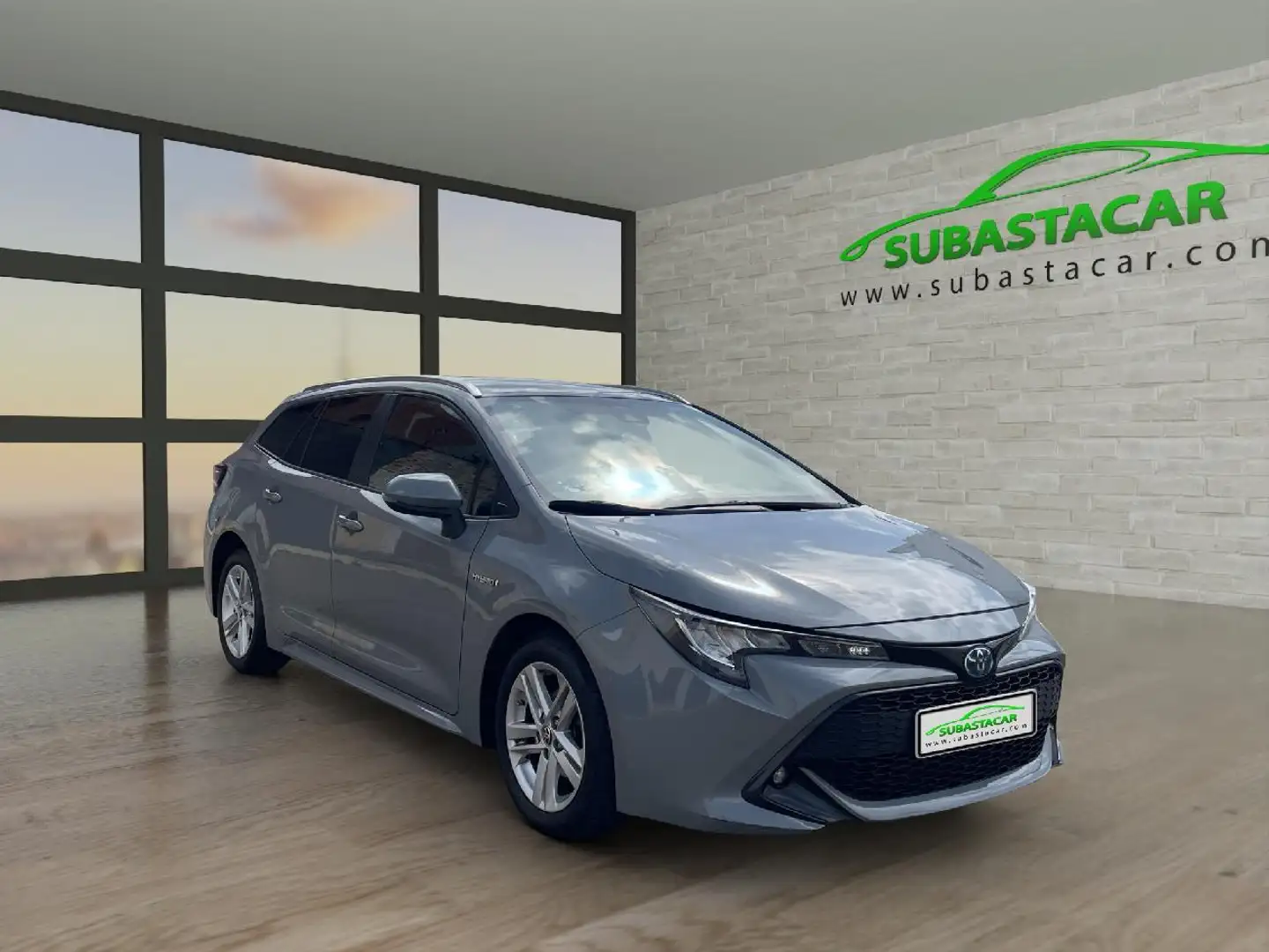 Toyota Corolla Touring Sports 125H Business Plus Grey - 2