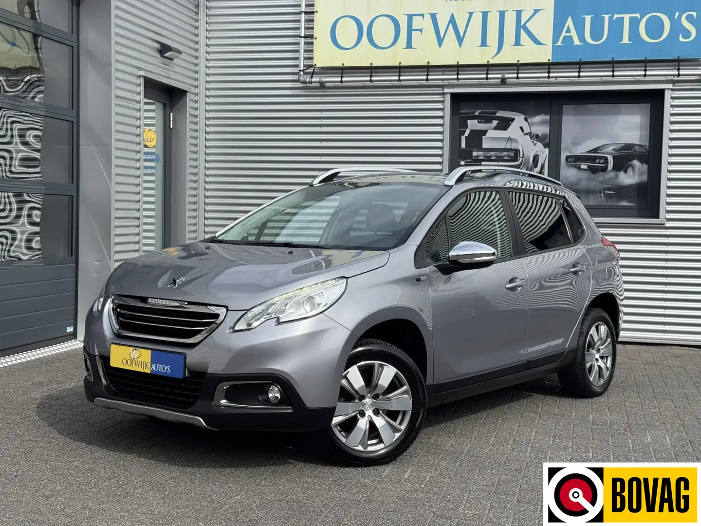 Peugeot 2008 1.2 PureTech Style Clima Navi Cruise-Control Grijs - 1