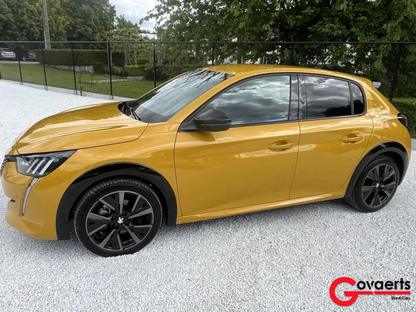 Peugeot 208 GT Jaune - 2