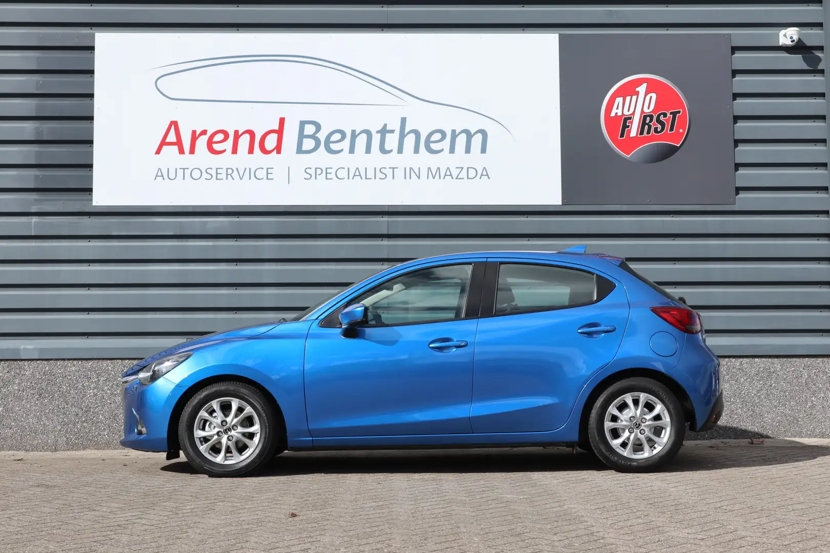 Mazda 2 1.5 Skyactiv-G Dynamic Trekhaak afneembaar - Apple Bleu - 2