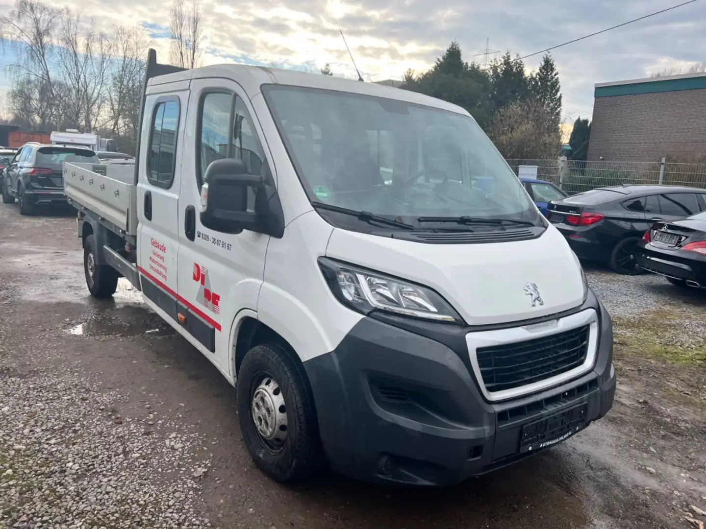 Peugeot Boxer Pritsche Doka. 335 L3 BlueHDi 130 Weiß - 1