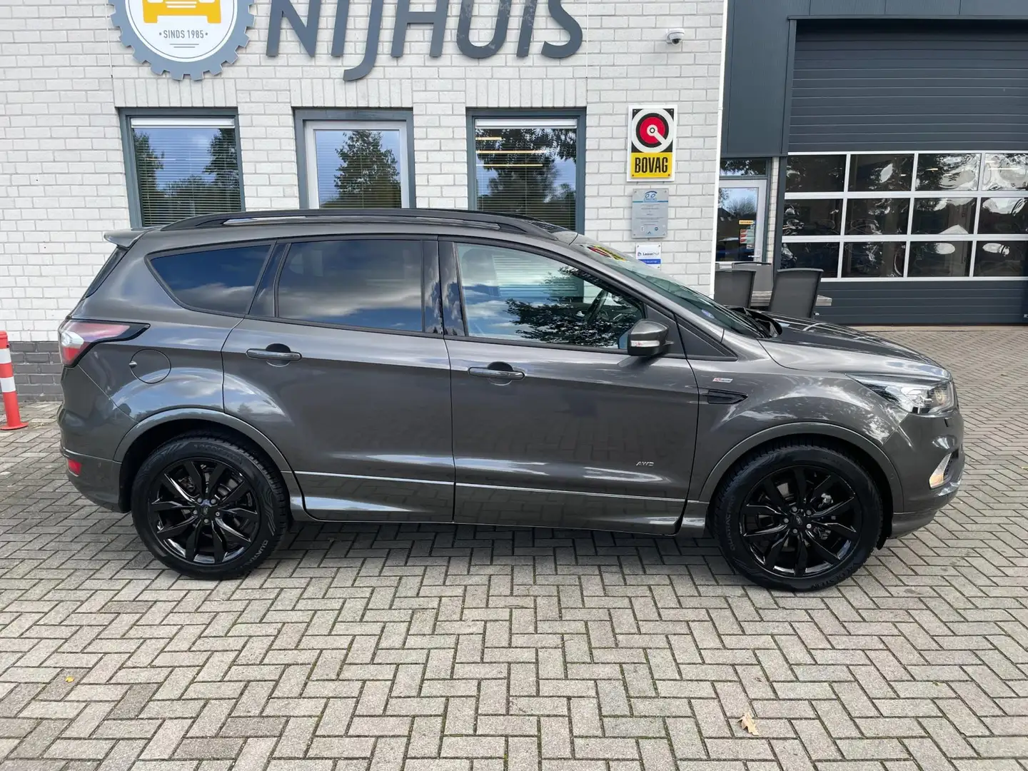 Ford Kuga 1.5 Titanium 4WD / Cruise controle / Climate Contr Grijs - 2