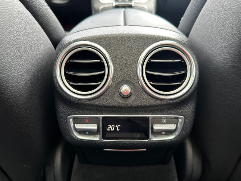 Mercedes-Benz E 220 T-Modell E220d Avantgarde *Pano*AHK* — photo 13