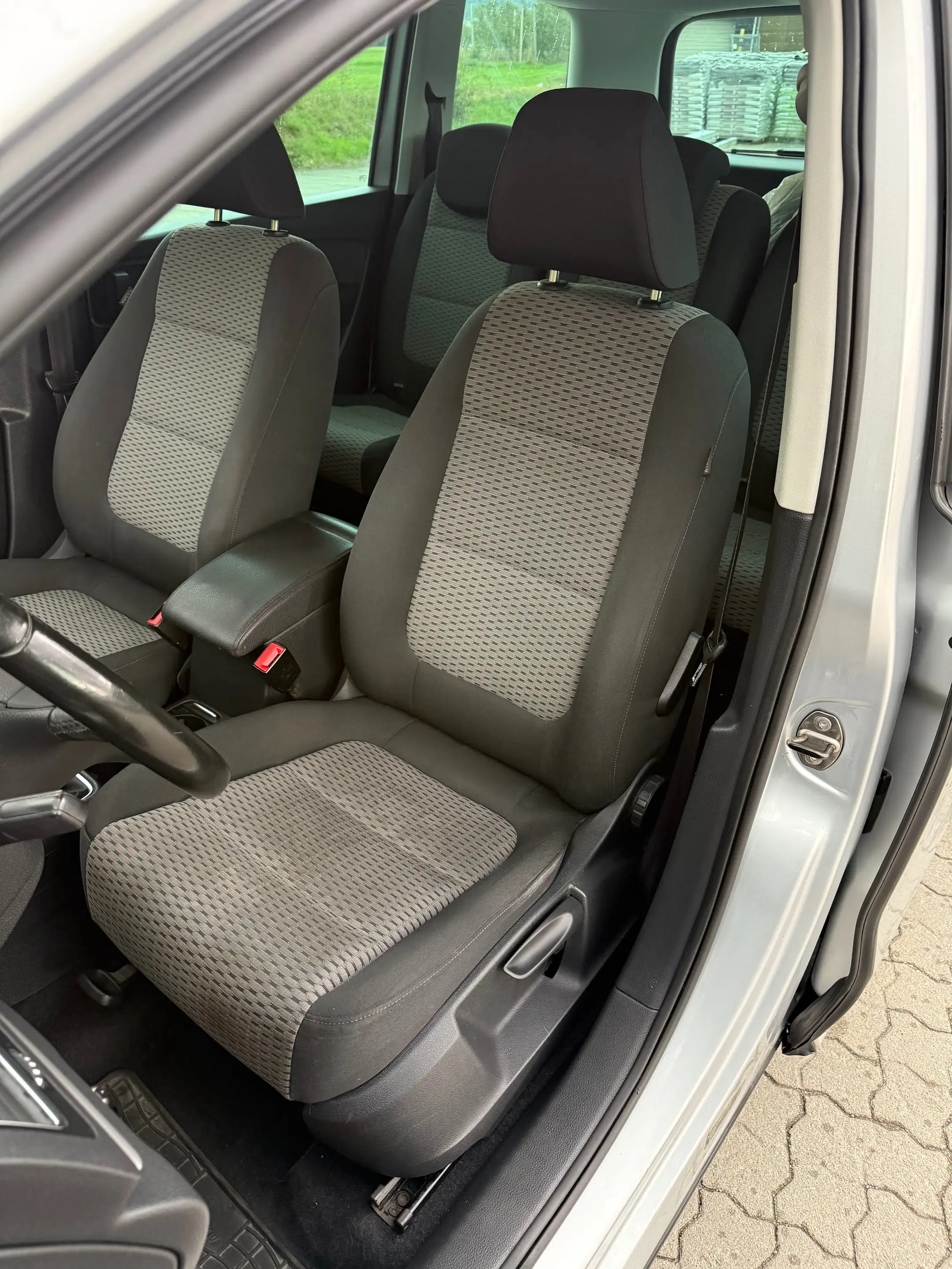 Volkswagen Sharan 2.0 TDI — photo 9
