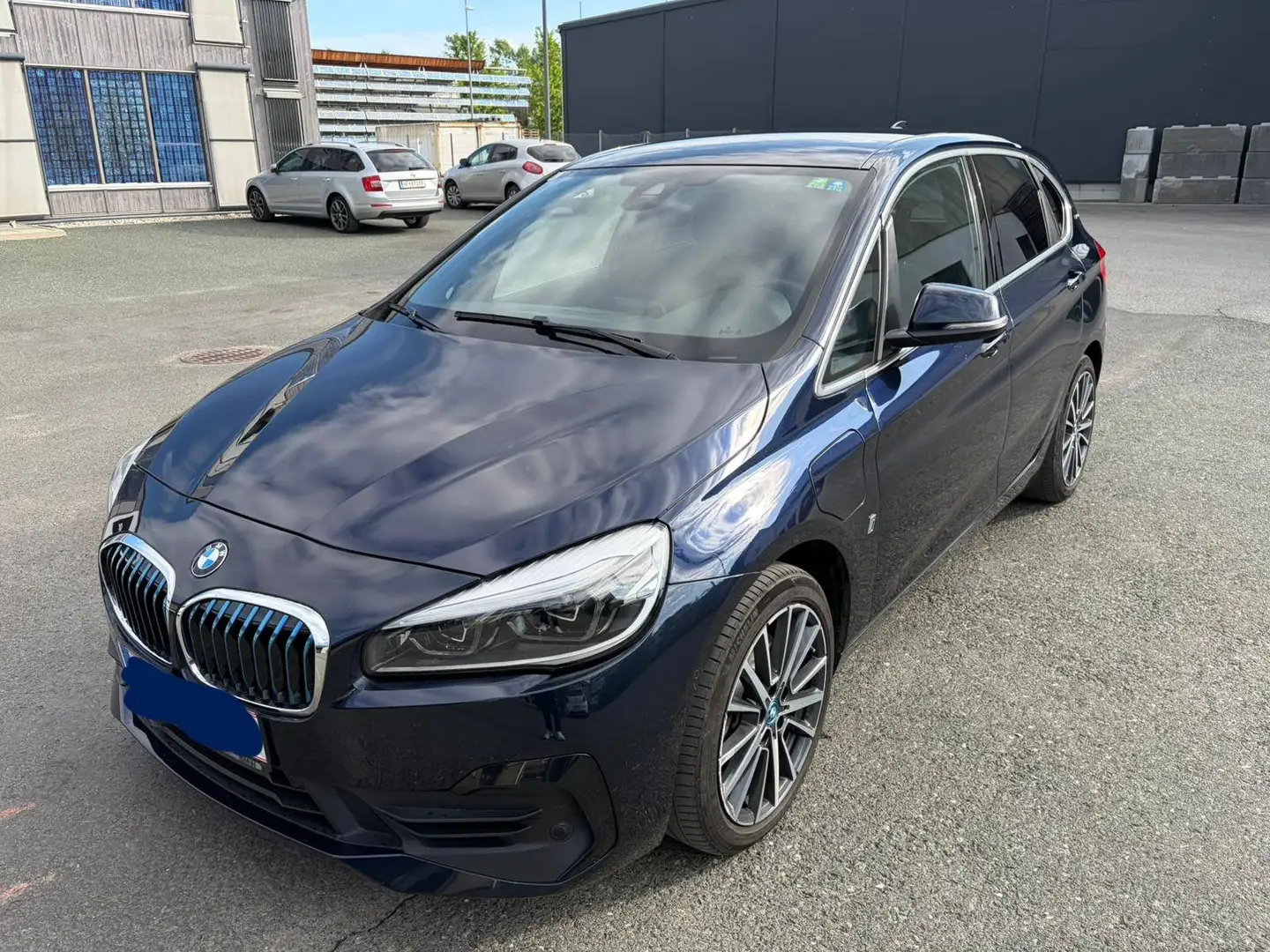 BMW 225 225xe PHEV iPerf. Active Tourer Advantage Aut. Advantage Blau - 2