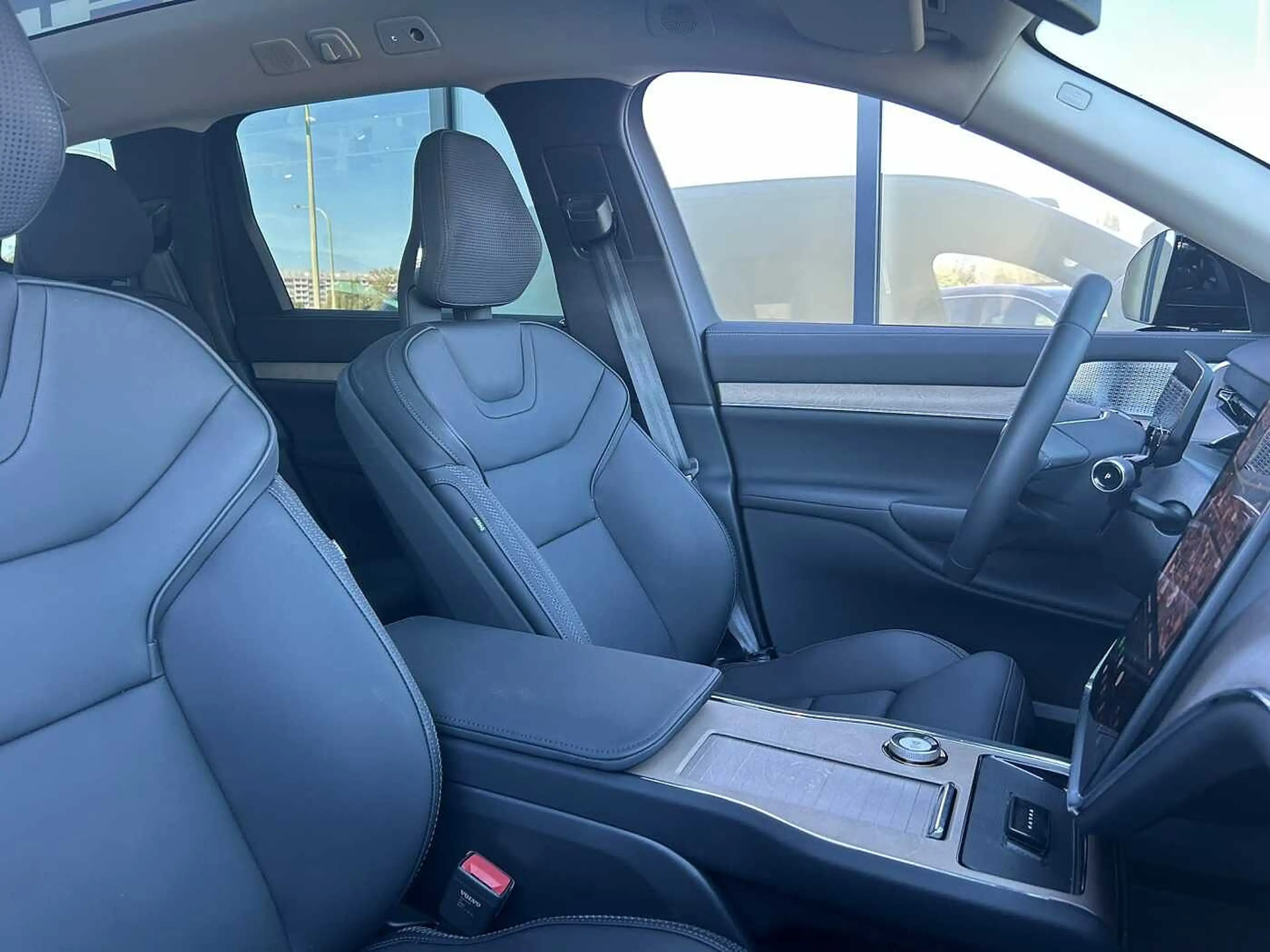 Volvo EX90 Ultra, Twin Motor Performance, Électrique, 7 place — photo 12