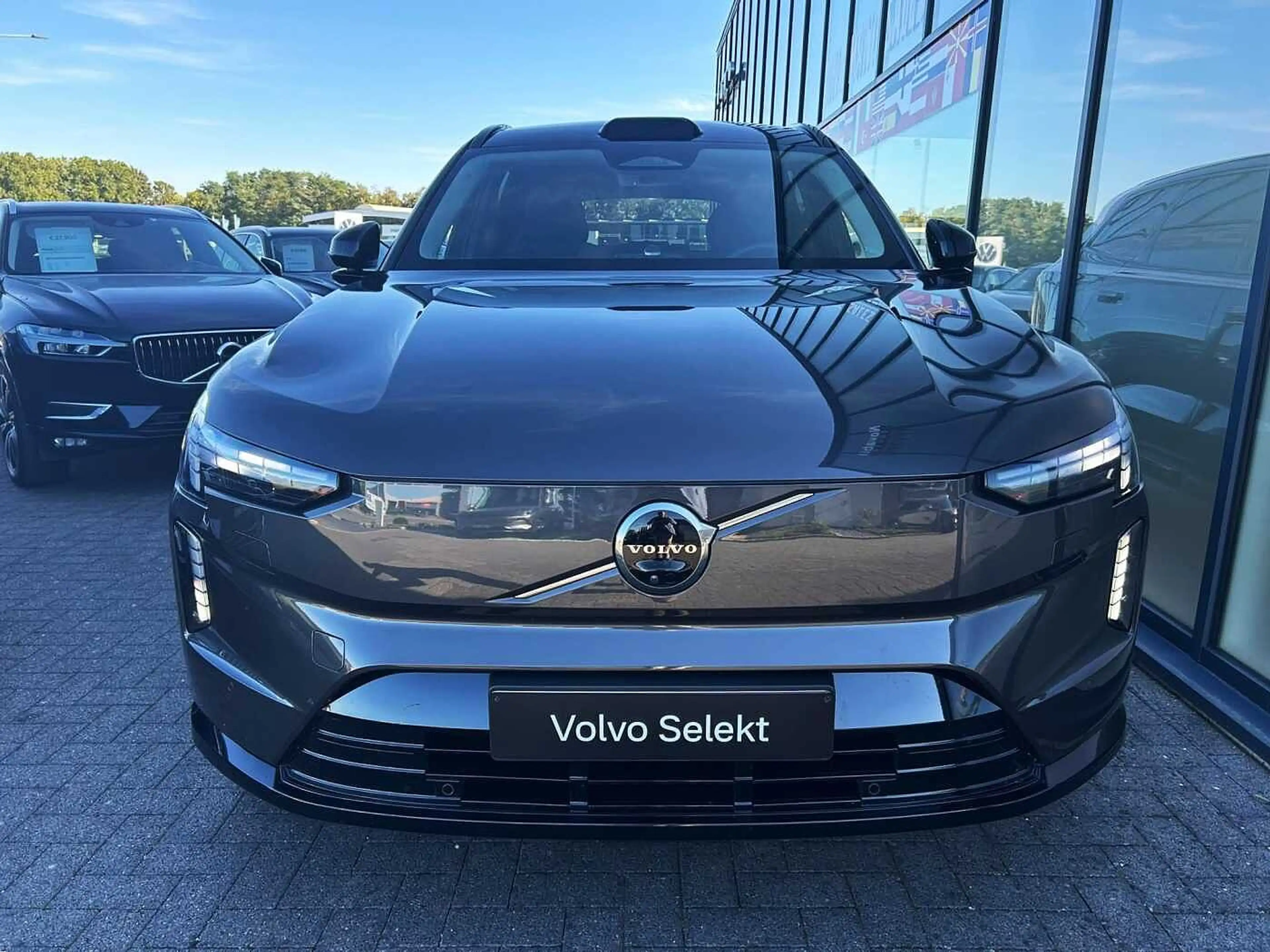 Volvo EX90 Ultra, Twin Motor Performance, Électrique, 7 place — photo 2