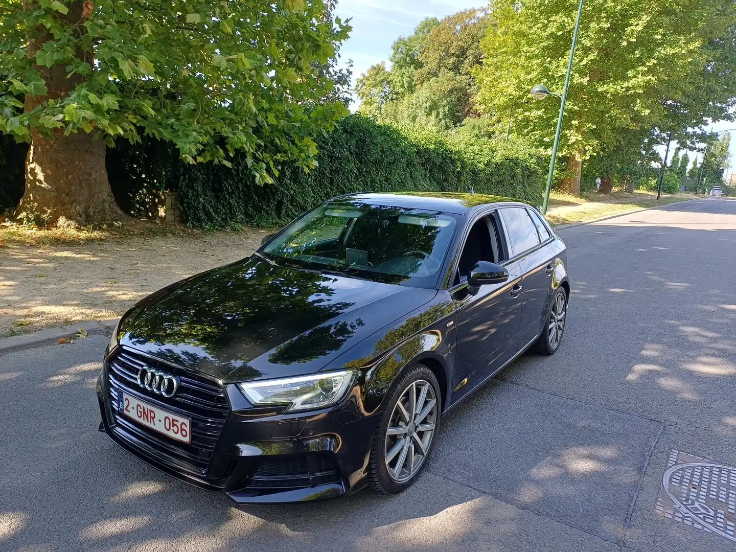 Audi A3 2.0 TDI Limousine S tronic design - 2