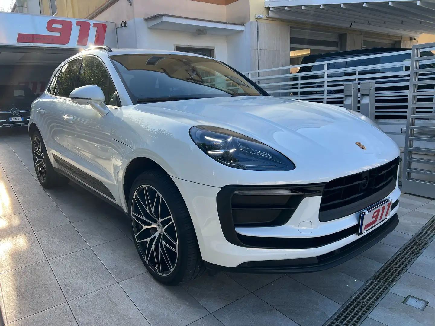 Porsche Macan 2.0 Tetto 21" Matrix Radar Tagliandi Iva esposta Bianco - 1