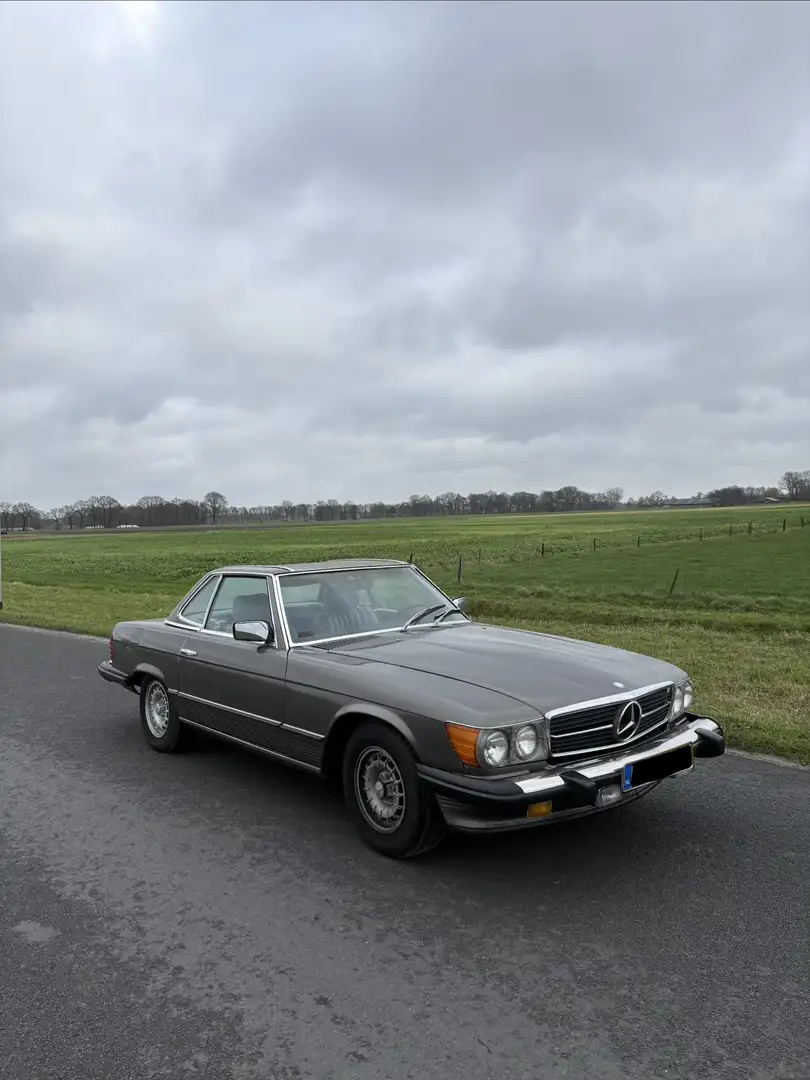 Mercedes-Benz SL 380 - 1