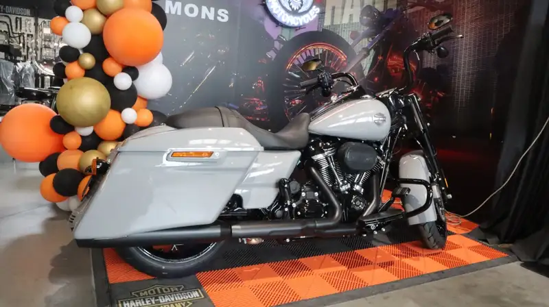 Harley-Davidson Road King - foto 3