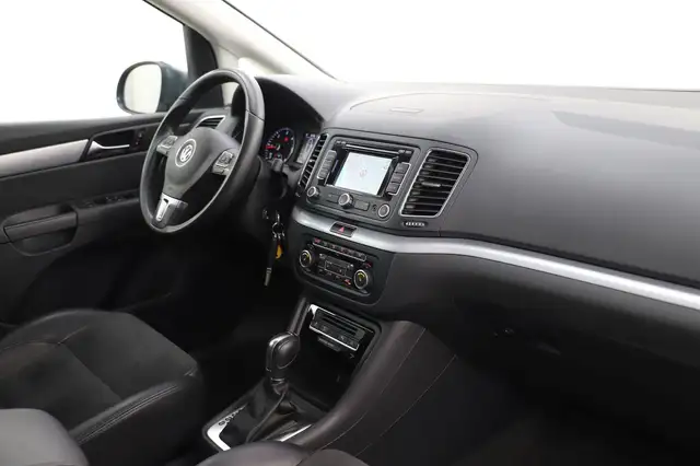 Volkswagen Sharan view 17