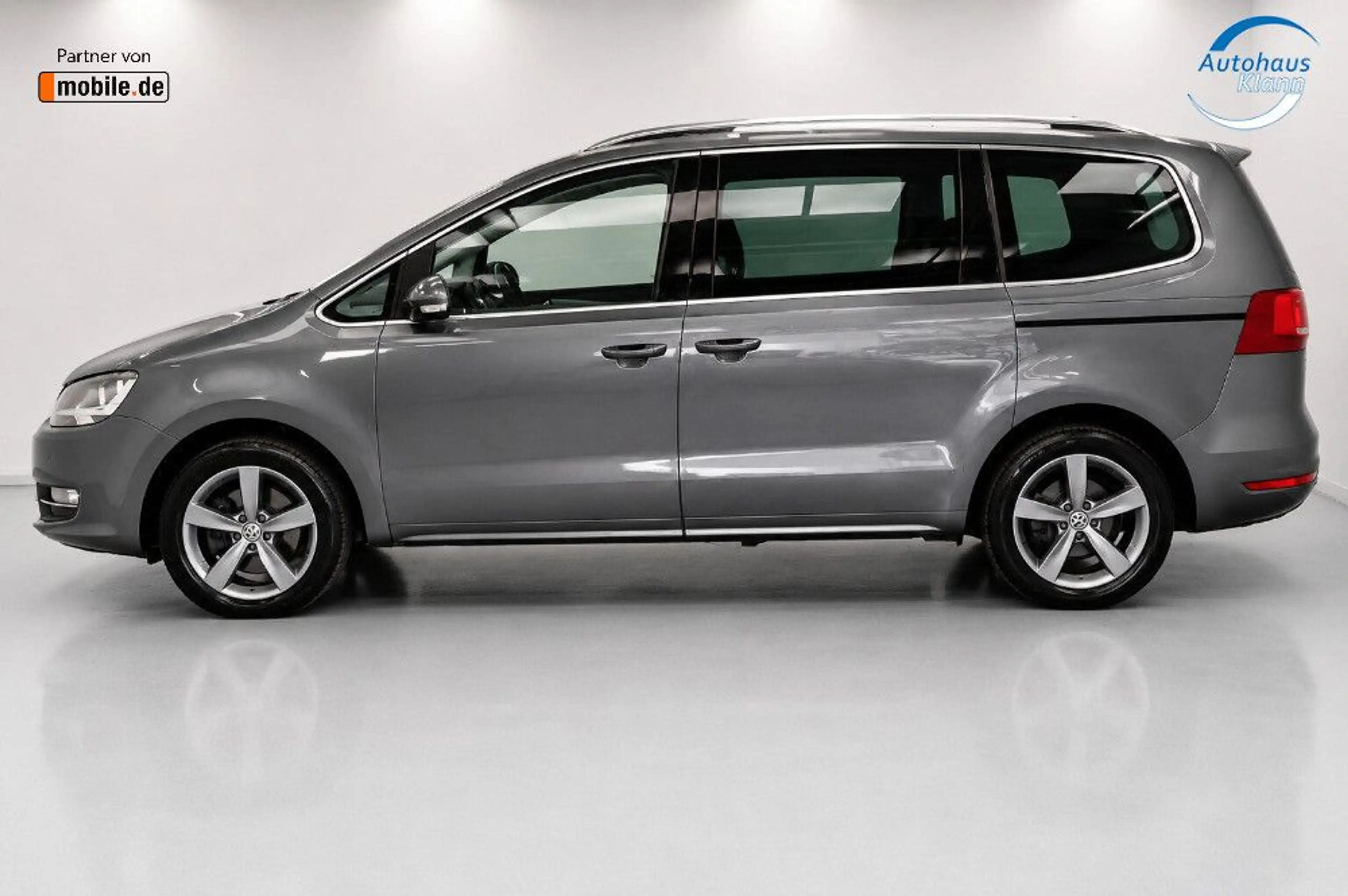 Volkswagen Sharan 2.0TDI 170PS DSG Highline Pano AHK 7Sitz — photo 4