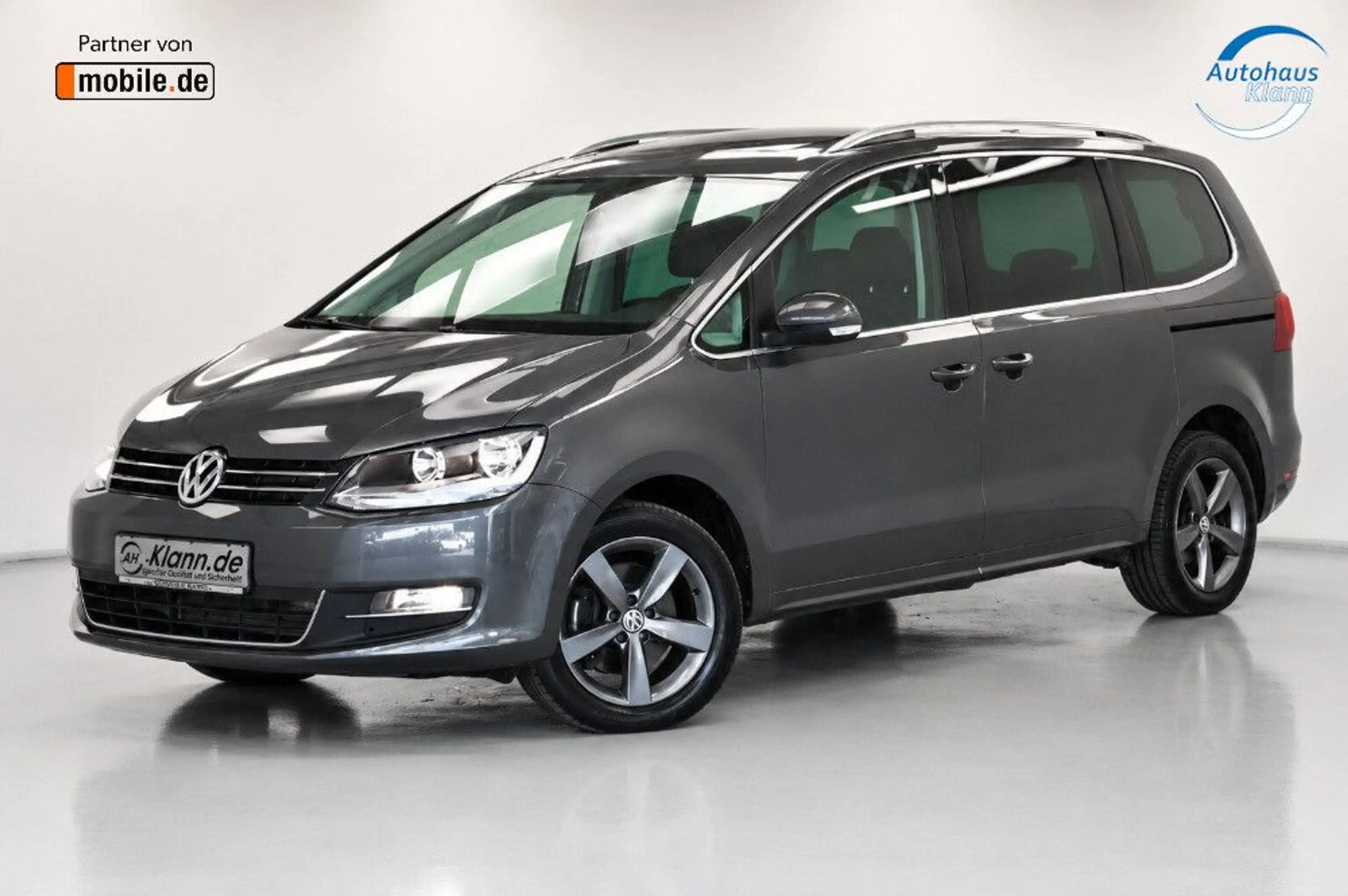 Volkswagen Sharan 2.0TDI 170PS DSG Highline Pano AHK 7Sitz — photo 3