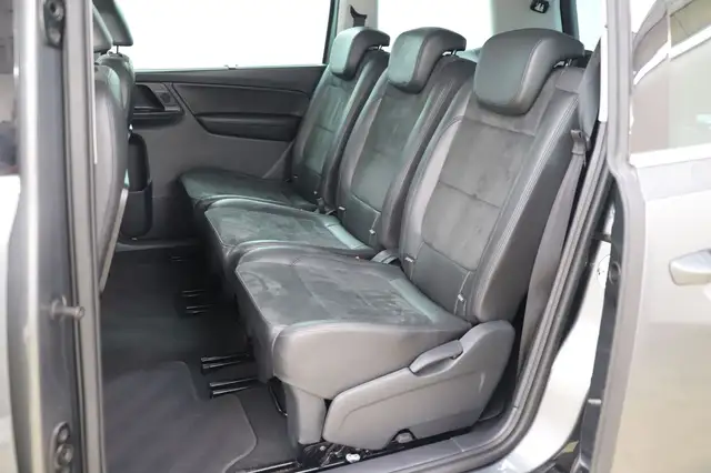 Volkswagen Sharan view 11