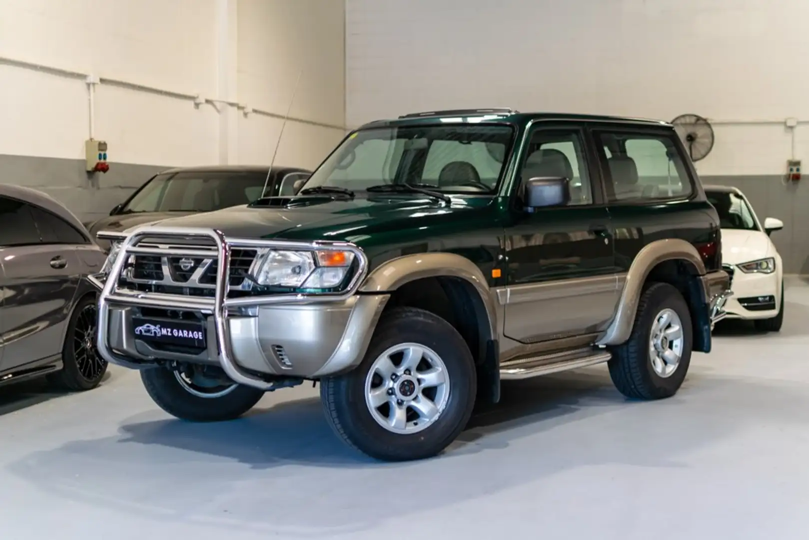 Nissan Patrol 3.0 Di Luxury Groen - 1