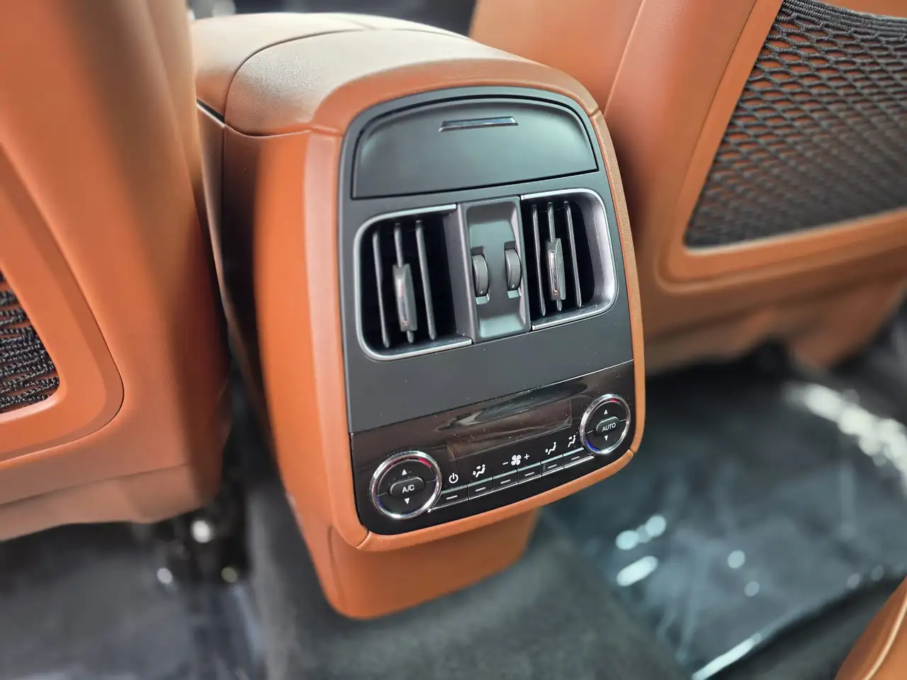 Maserati Levante снимка Maserati Levante