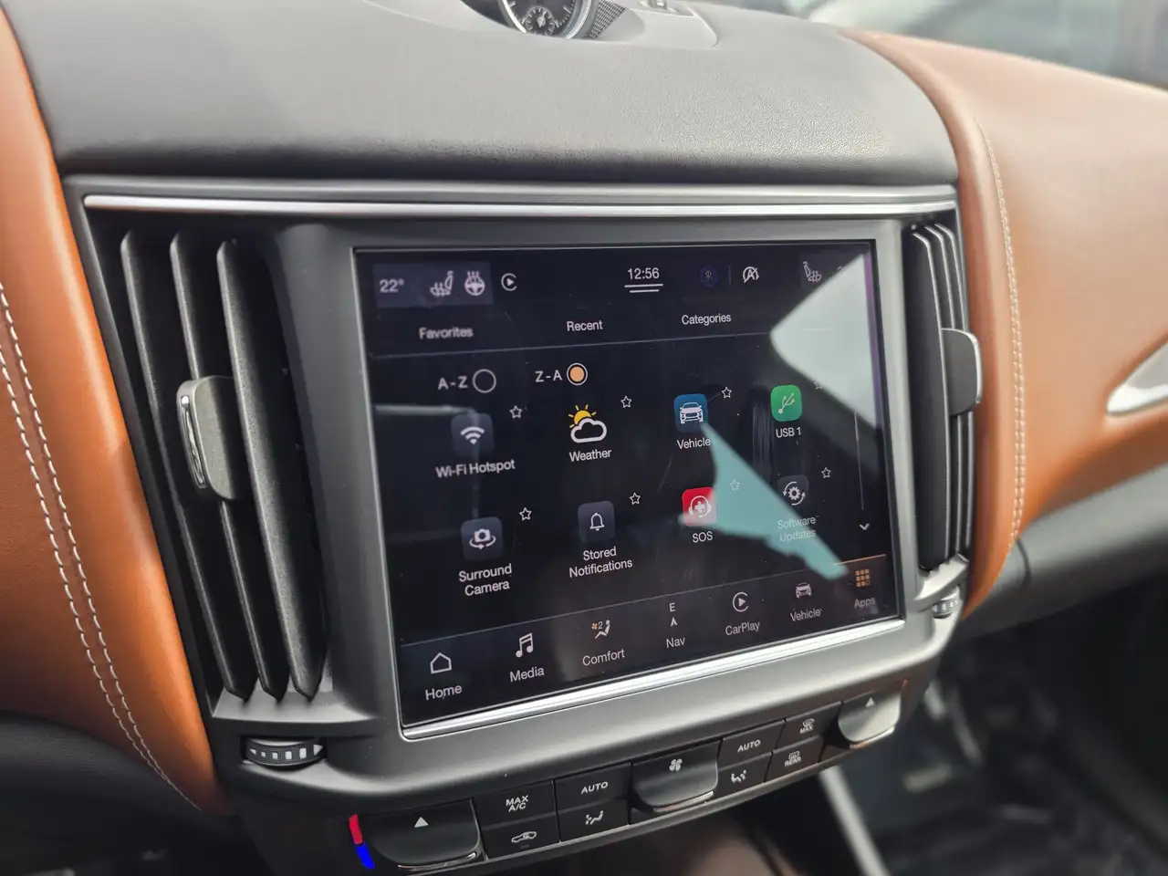 Maserati Levante снимка Maserati Levante