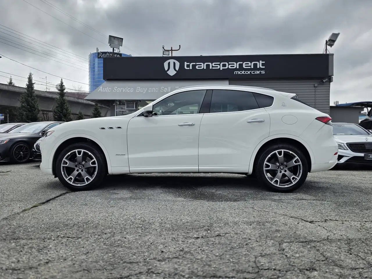 Maserati Levante снимка Maserati Levante
