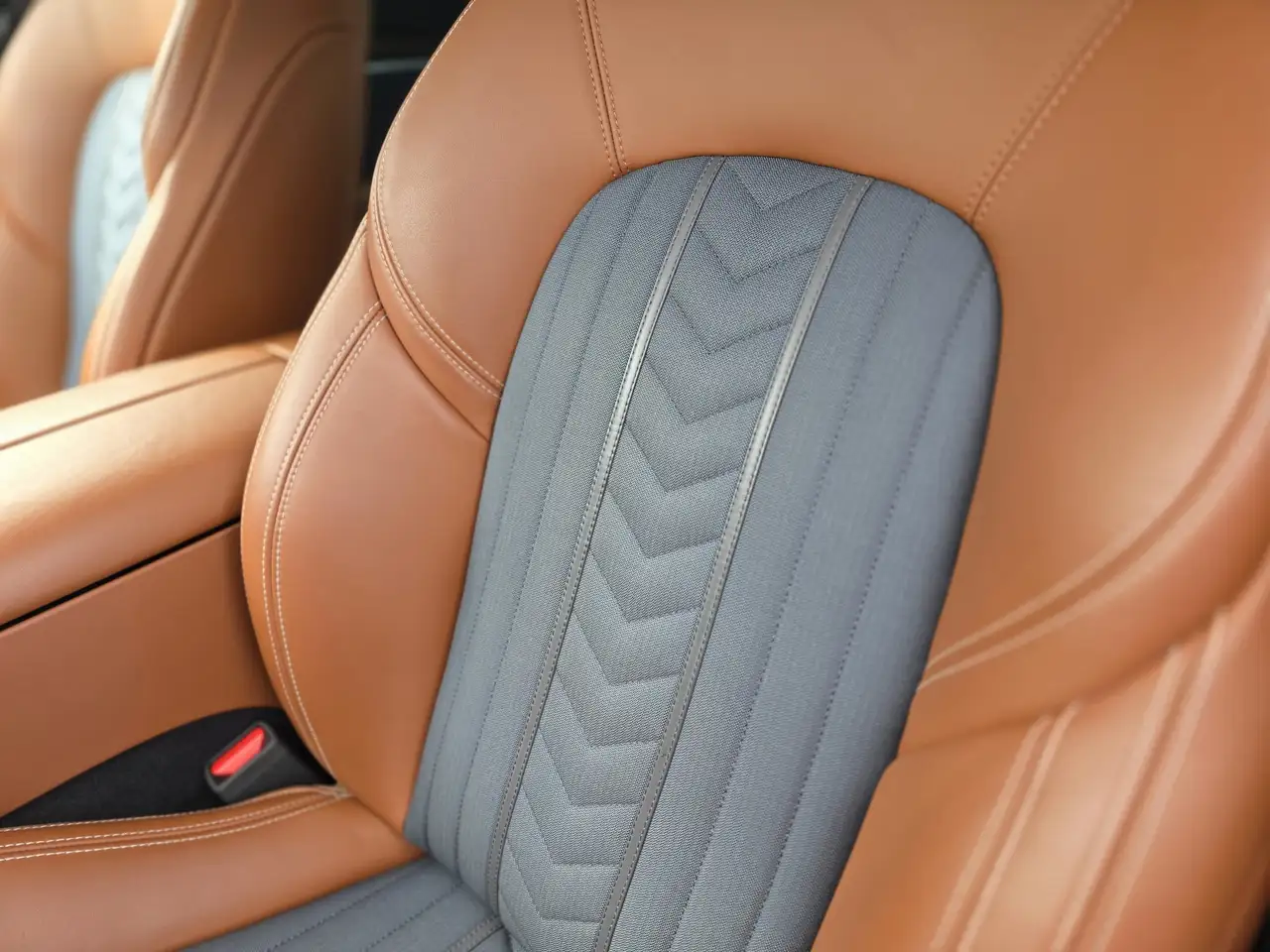 Maserati Levante снимка Maserati Levante