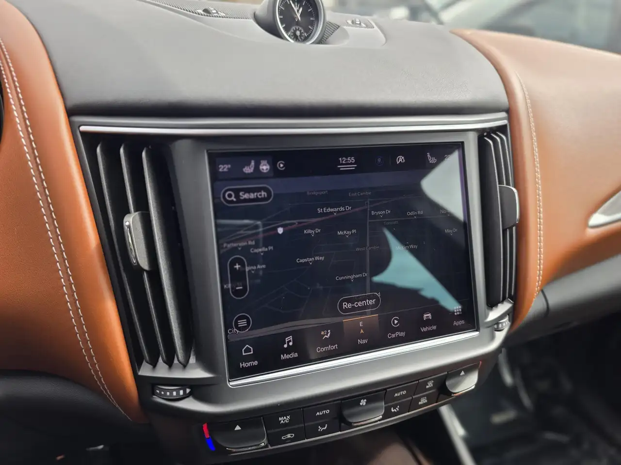 Maserati Levante снимка Maserati Levante
