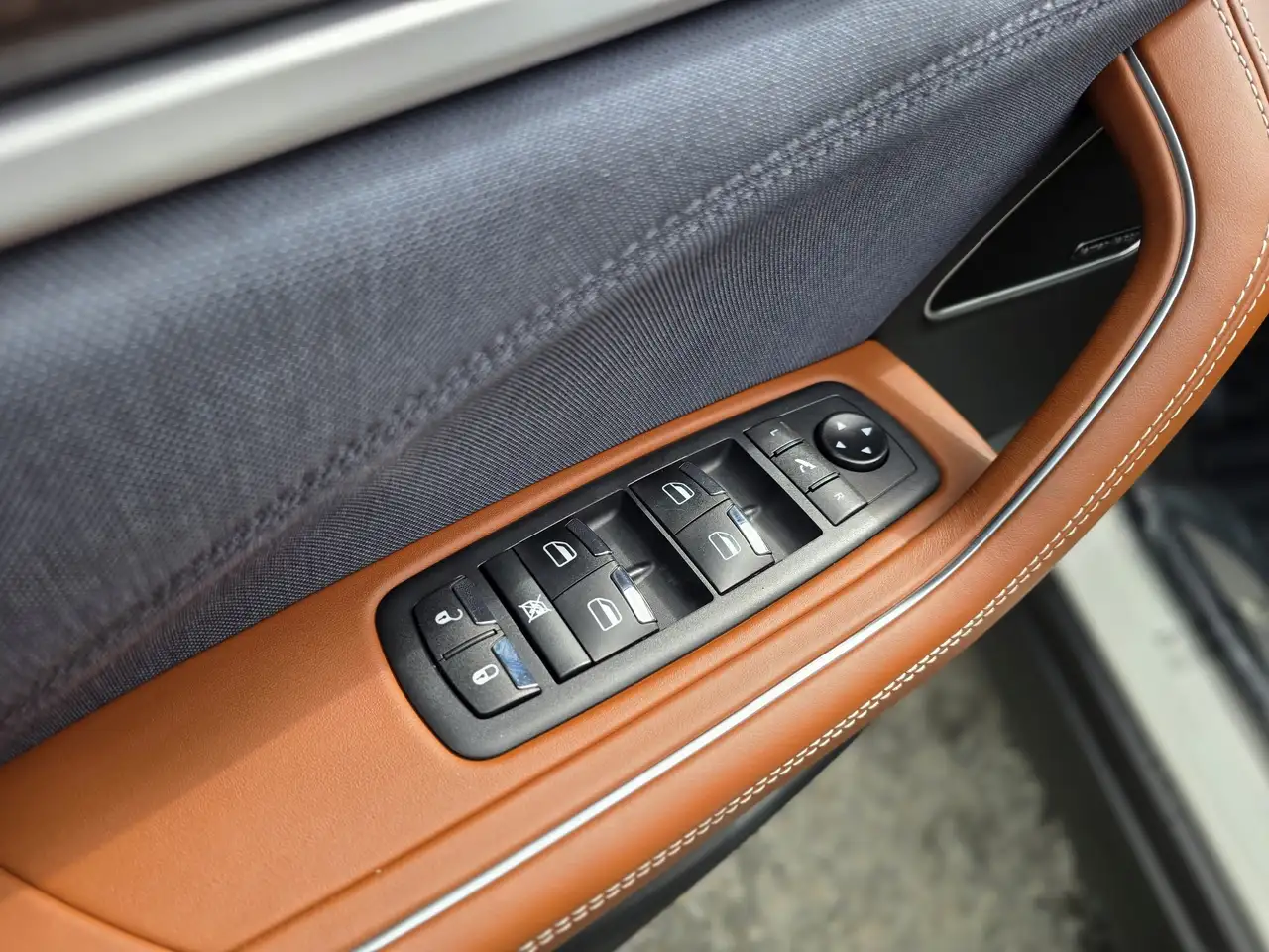 Maserati Levante снимка Maserati Levante